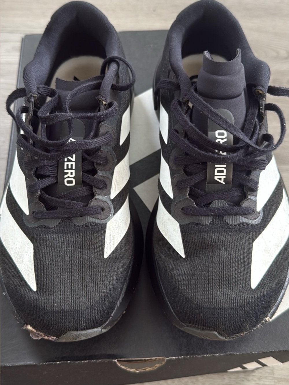 KIDS ADIDAS ADIZERO SIZE 4 SEE VIDEO